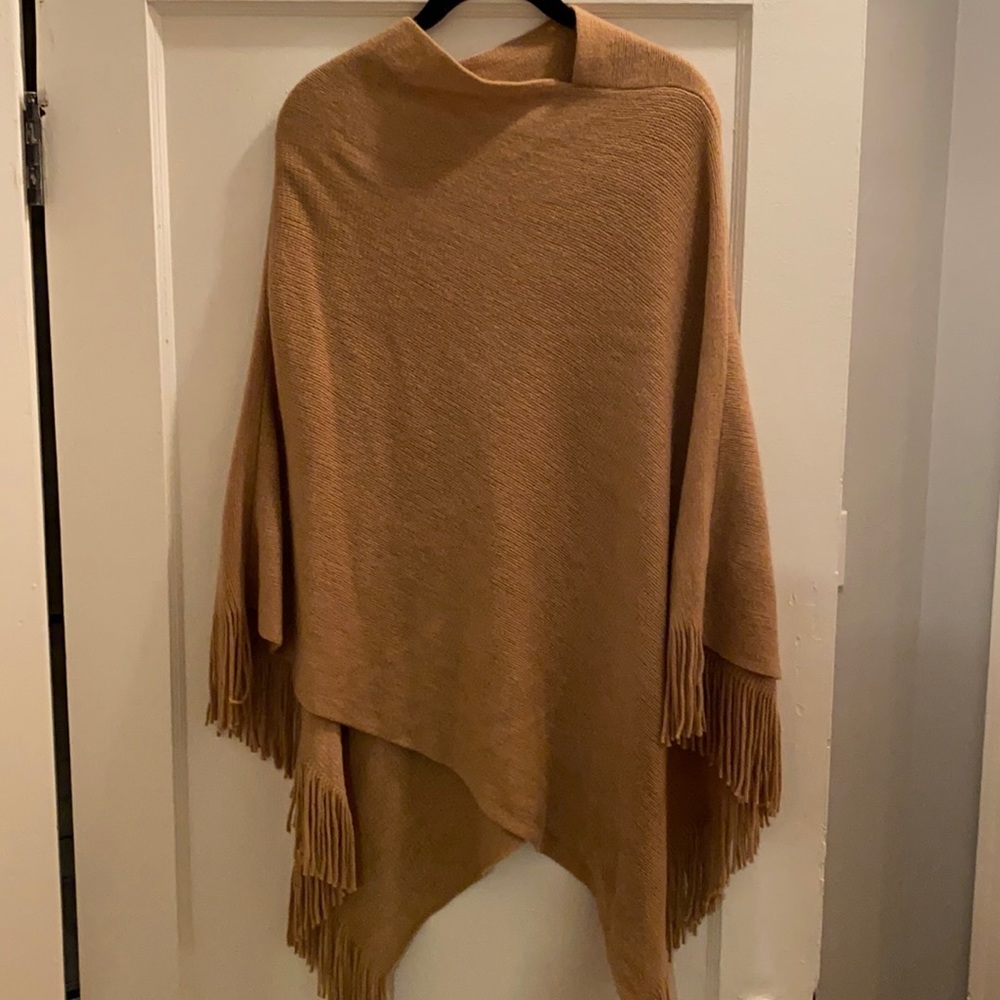 Tan Loft poncho